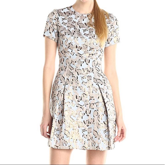 Vince Camuto Dresses & Skirts - Vince Camuto cheetah dress